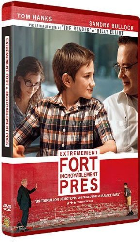 extrêmement fort et incroyablement près