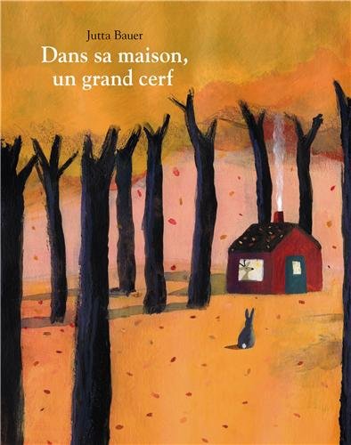 dans sa maison, un grand cerf