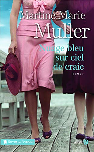 nuage bleu sur le ciel de craie