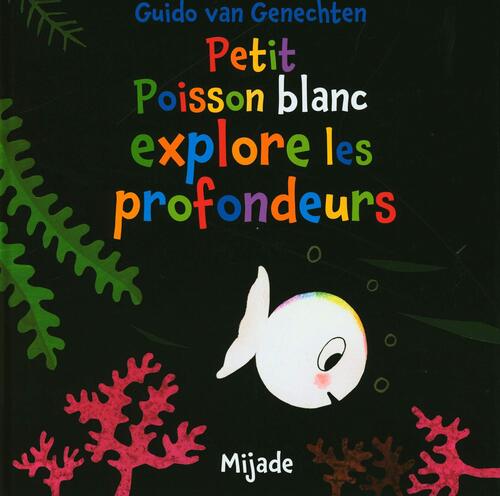 petit poisson blanc explore les profondeurs