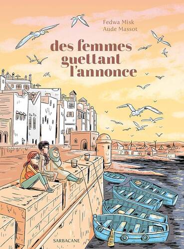 des femmes guettant l'annonce  